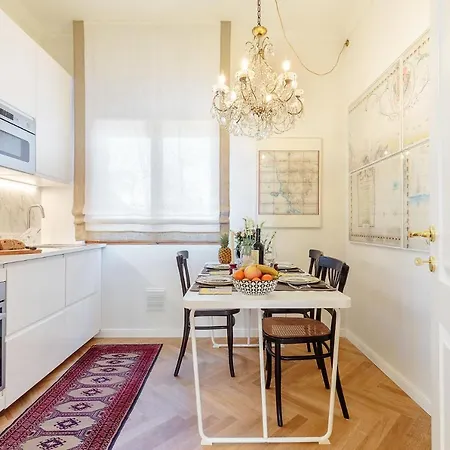 Apartment Graziella, Luxury 2 Bedrooms, Terrace And Private Parking Downtown *