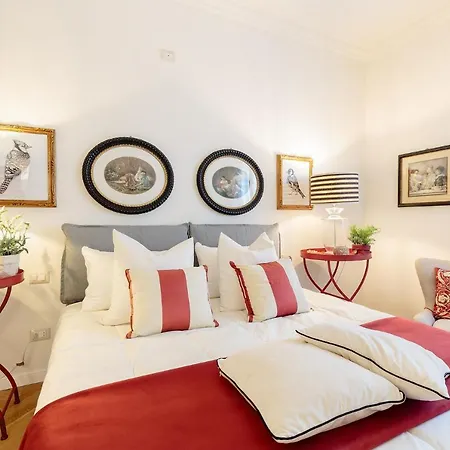 Graziella, Luxury 2 Bedrooms, Terrace And Private Parking Downtown Lucca