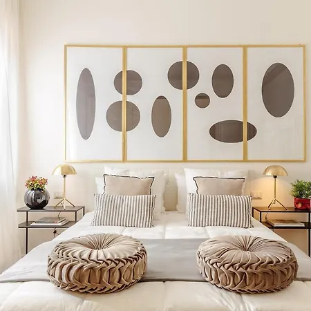 Graziella, Luxury 2 Bedrooms, Terrace And Private Parking Downtown Apartment