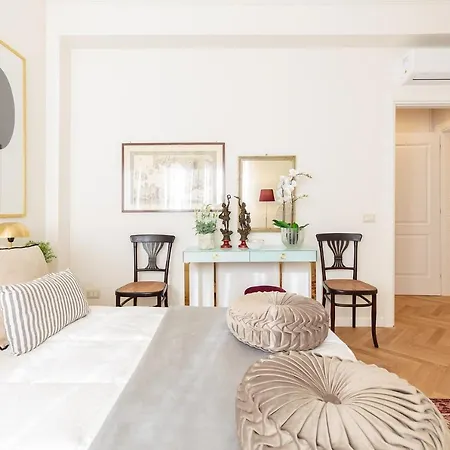 Graziella, Luxury 2 Bedrooms, Terrace And Private Parking Downtown * Lucca