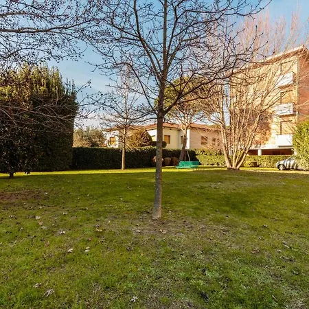 Graziella, Luxury 2 Bedrooms, Terrace And Private Parking Downtown Apartment