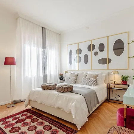 Graziella, Luxury 2 Bedrooms, Terrace And Private Parking Downtown * Lucca